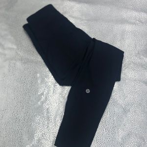 lululemon True Navy Base Pace 7/8 leggings size 4